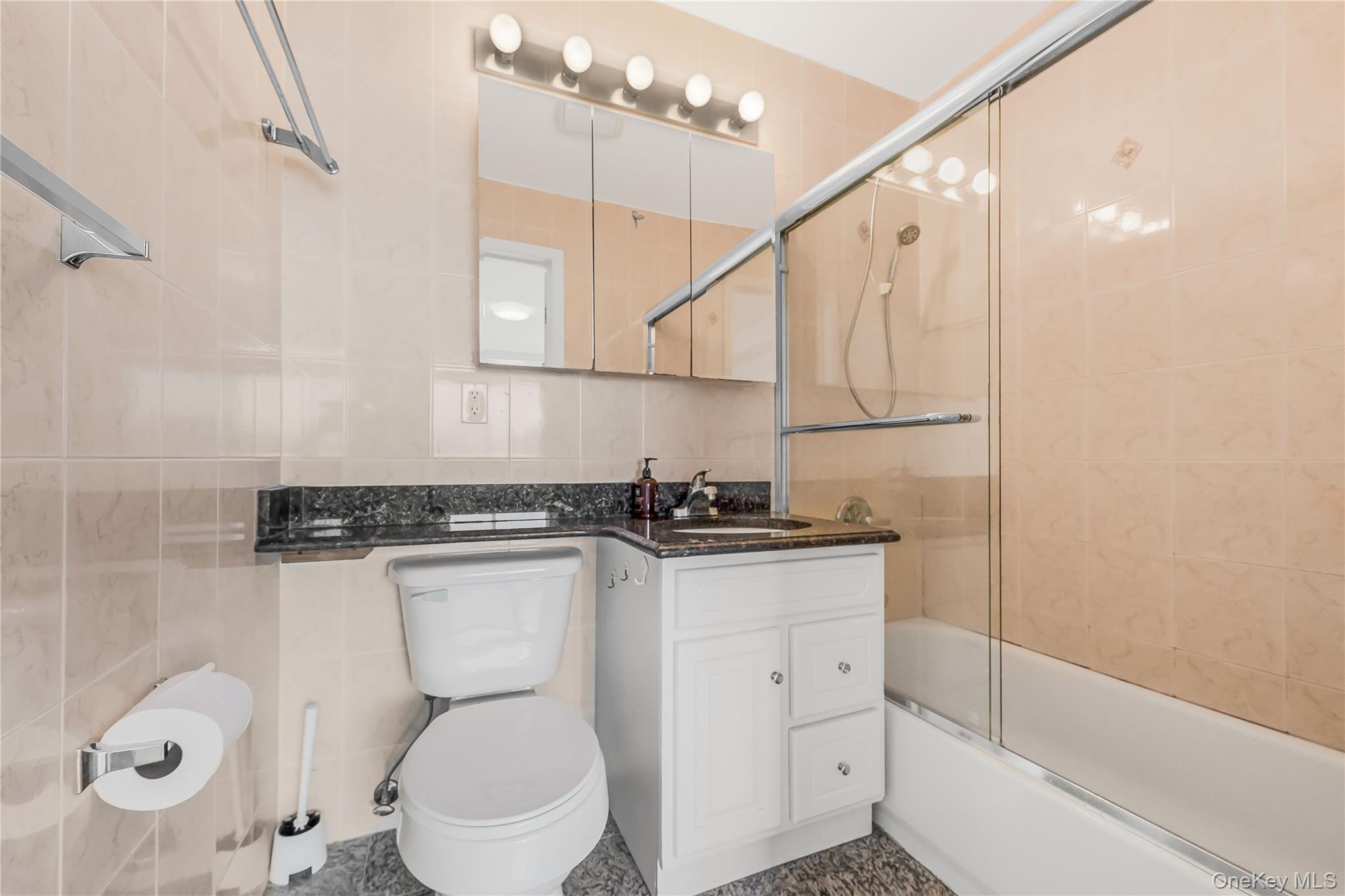 85-23 Broadway # 7C, Elmhurst, NY 11373