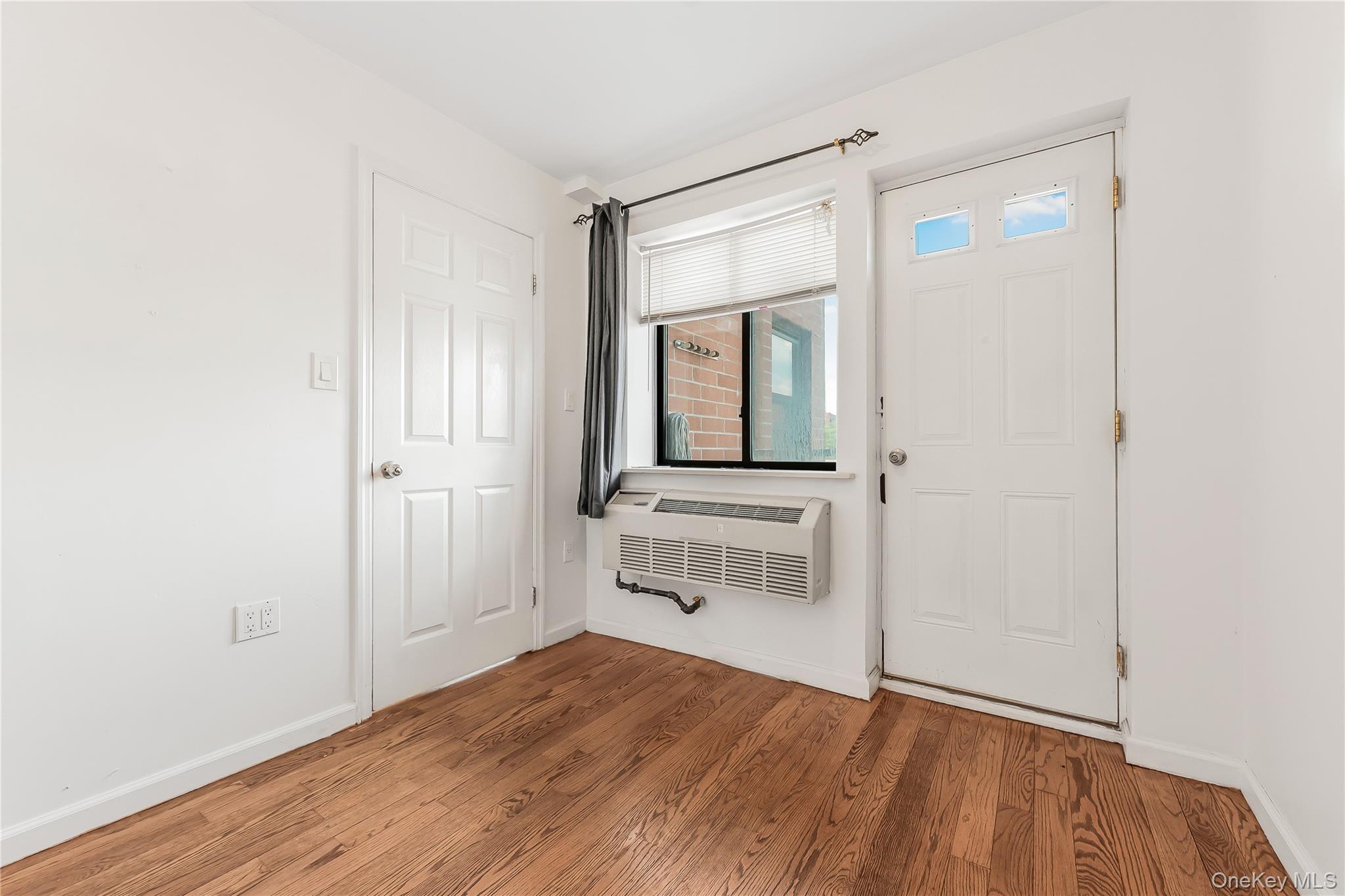 85-23 Broadway # 7C, Elmhurst, NY 11373