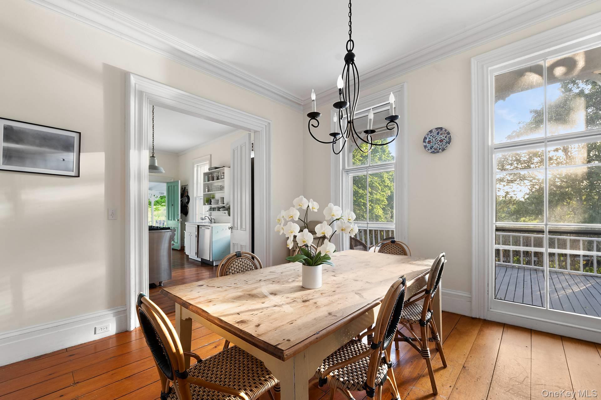 5 N Menantic Road, Shelter Island, NY 11964