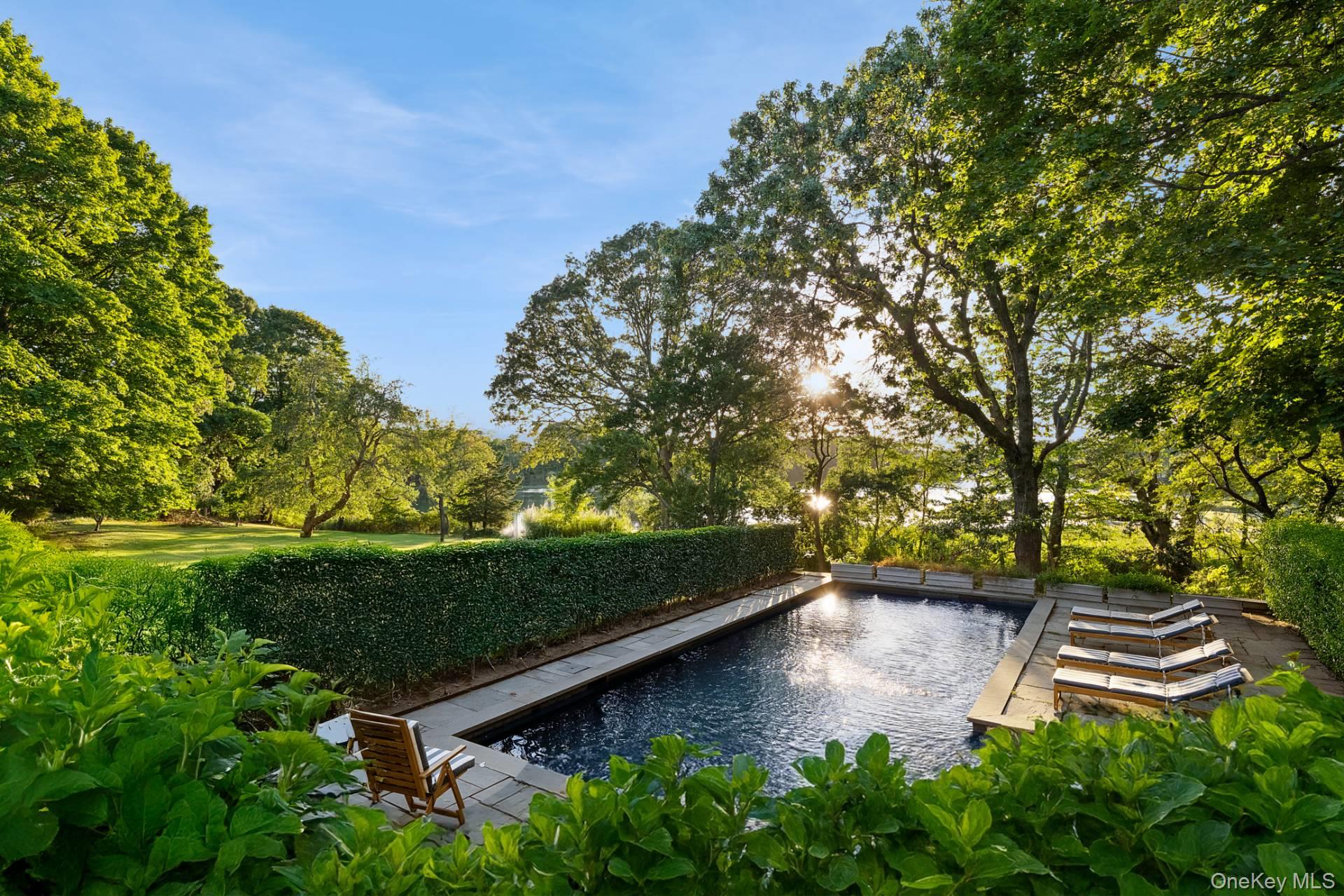 5 N Menantic Road, Shelter Island, NY 11964