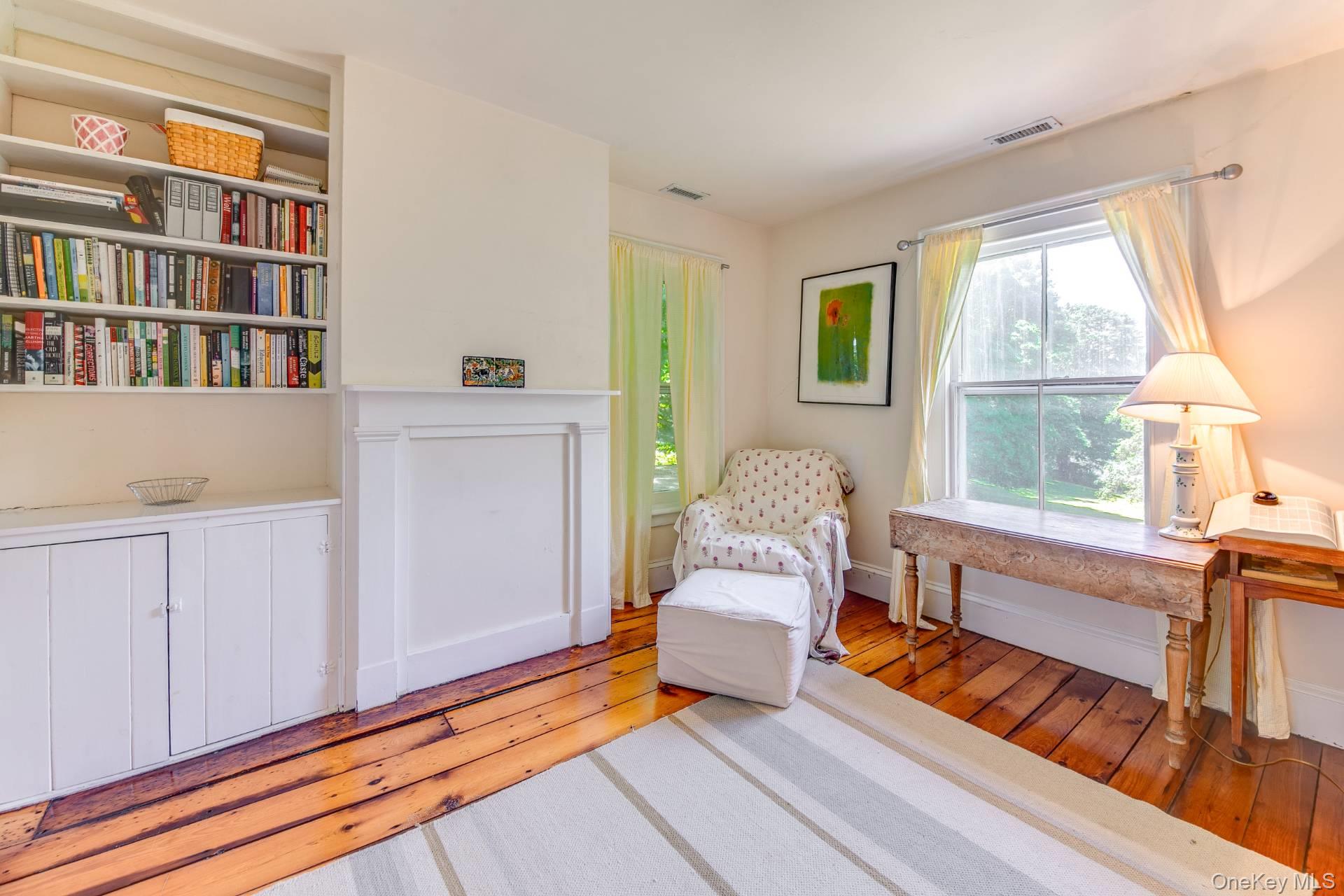 5 N Menantic Road, Shelter Island, NY 11964