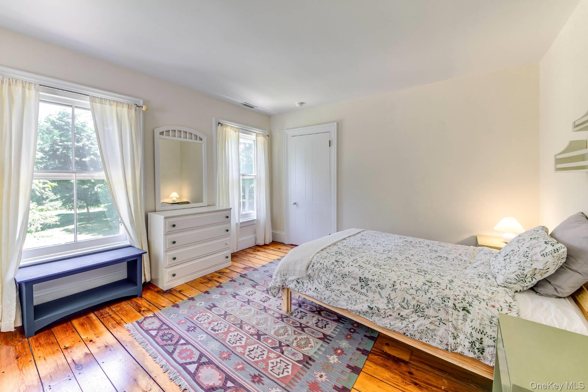 5 N Menantic Road, Shelter Island, NY 11964