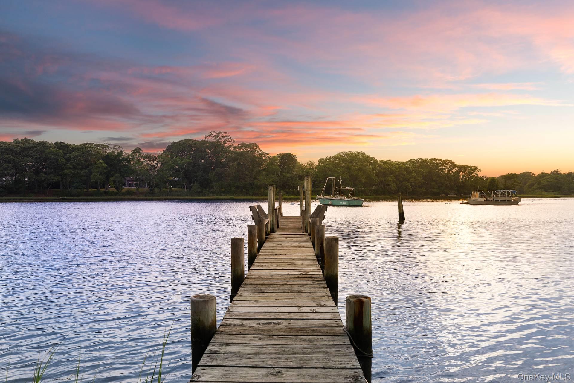 5 N Menantic Road, Shelter Island, NY 11964