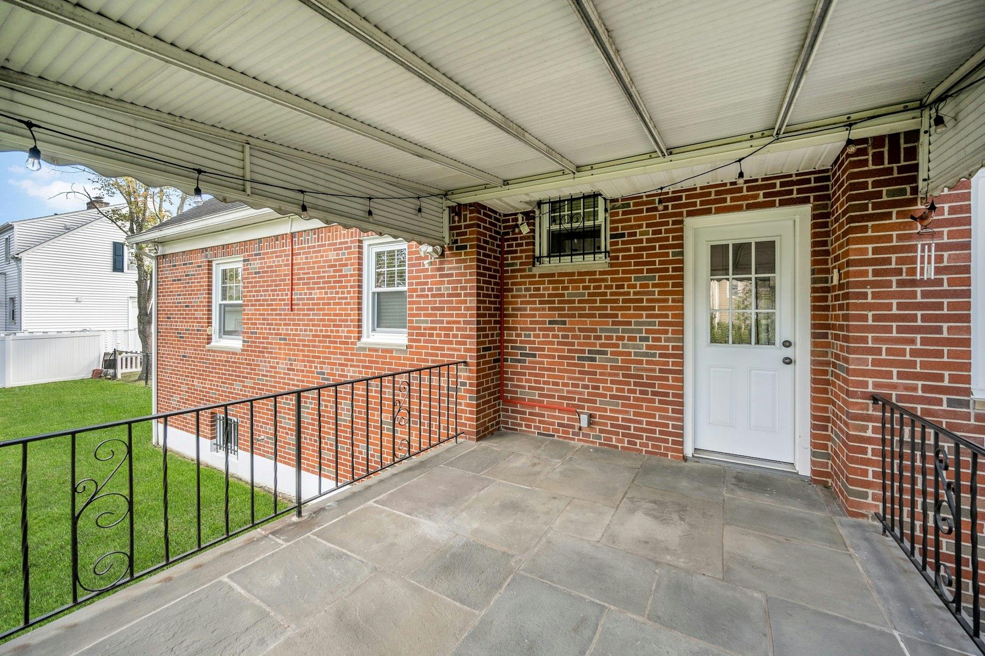 87 Stebbins Avenue, Eastchester, NY 10709