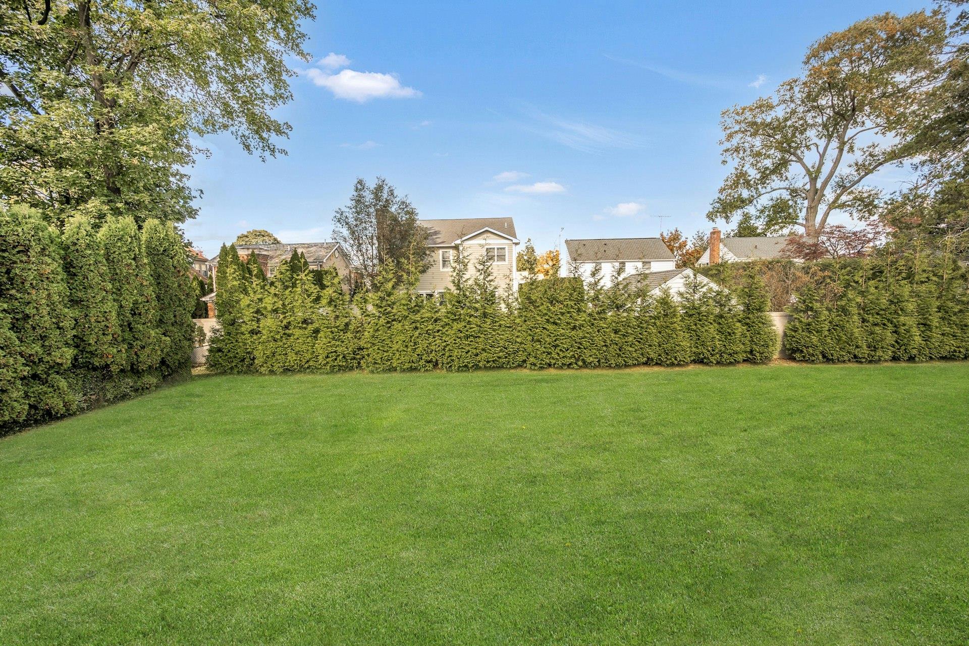 87 Stebbins Avenue, Eastchester, NY 10709