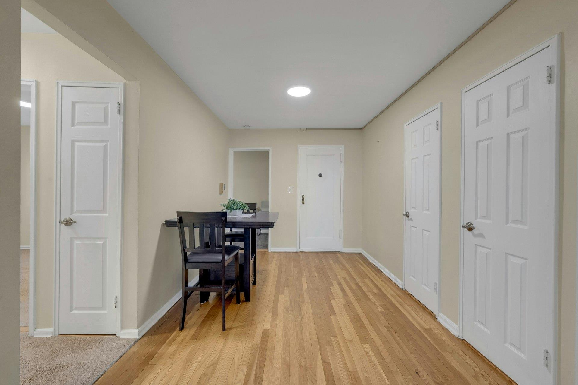 19 Old Mamaroneck Road # 3E, White Plains, NY 10605