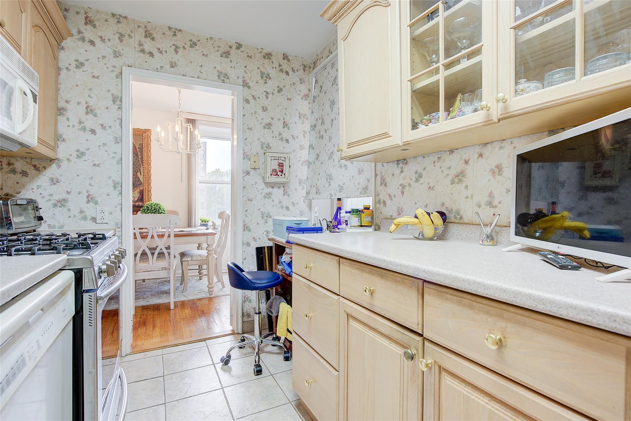 210-15 23rd Avenue # 3C, Bayside, NY 11360