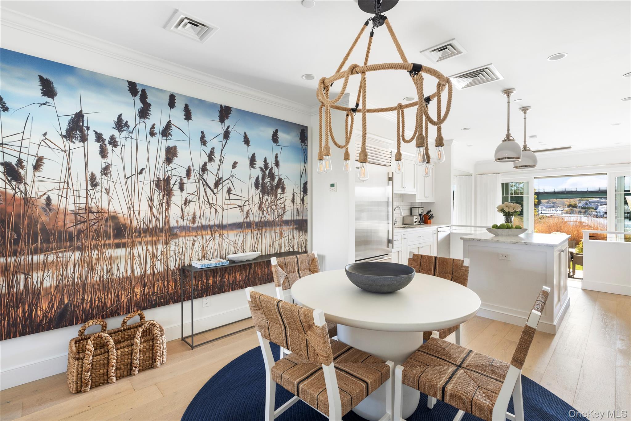 31 Old Boathouse Lane S, Hampton Bays, NY 11946