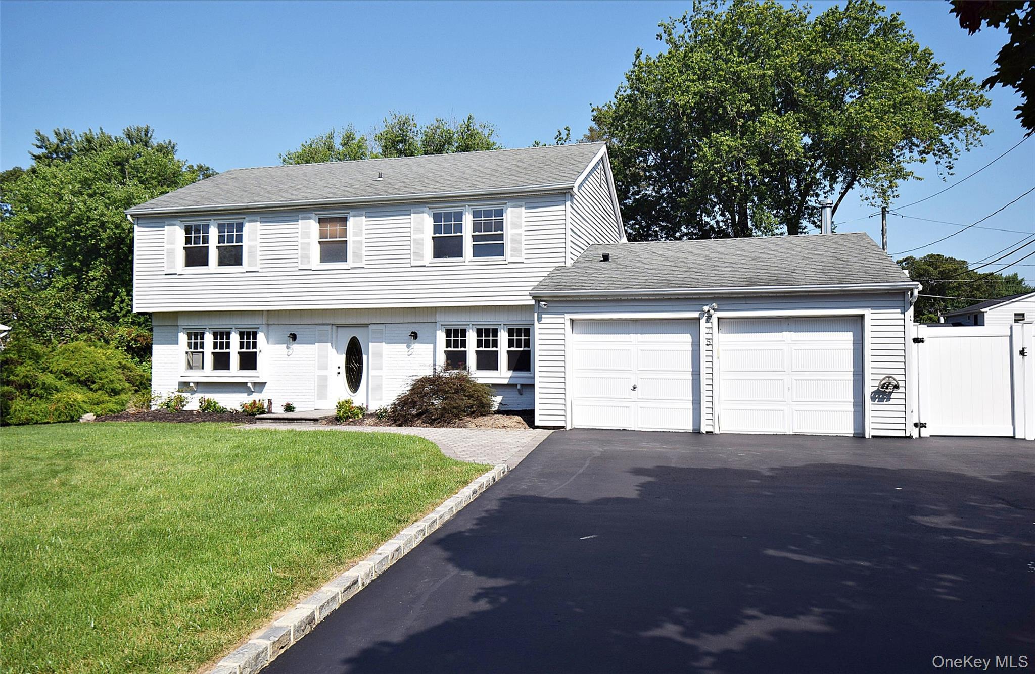 675 Hawkins Road E, Coram, NY 11727