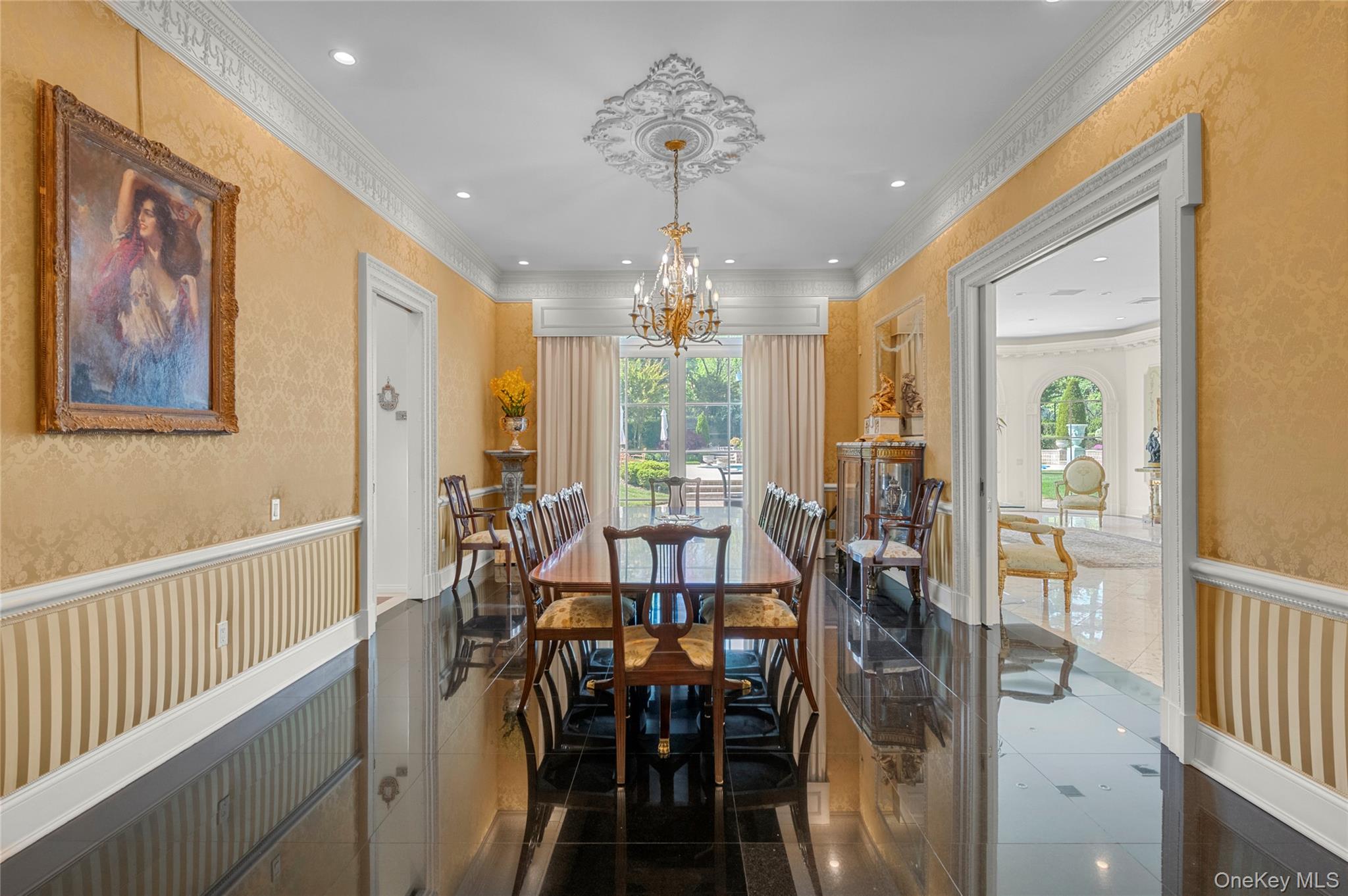 6 Hamptworth Drive, Kings Point, NY 11024