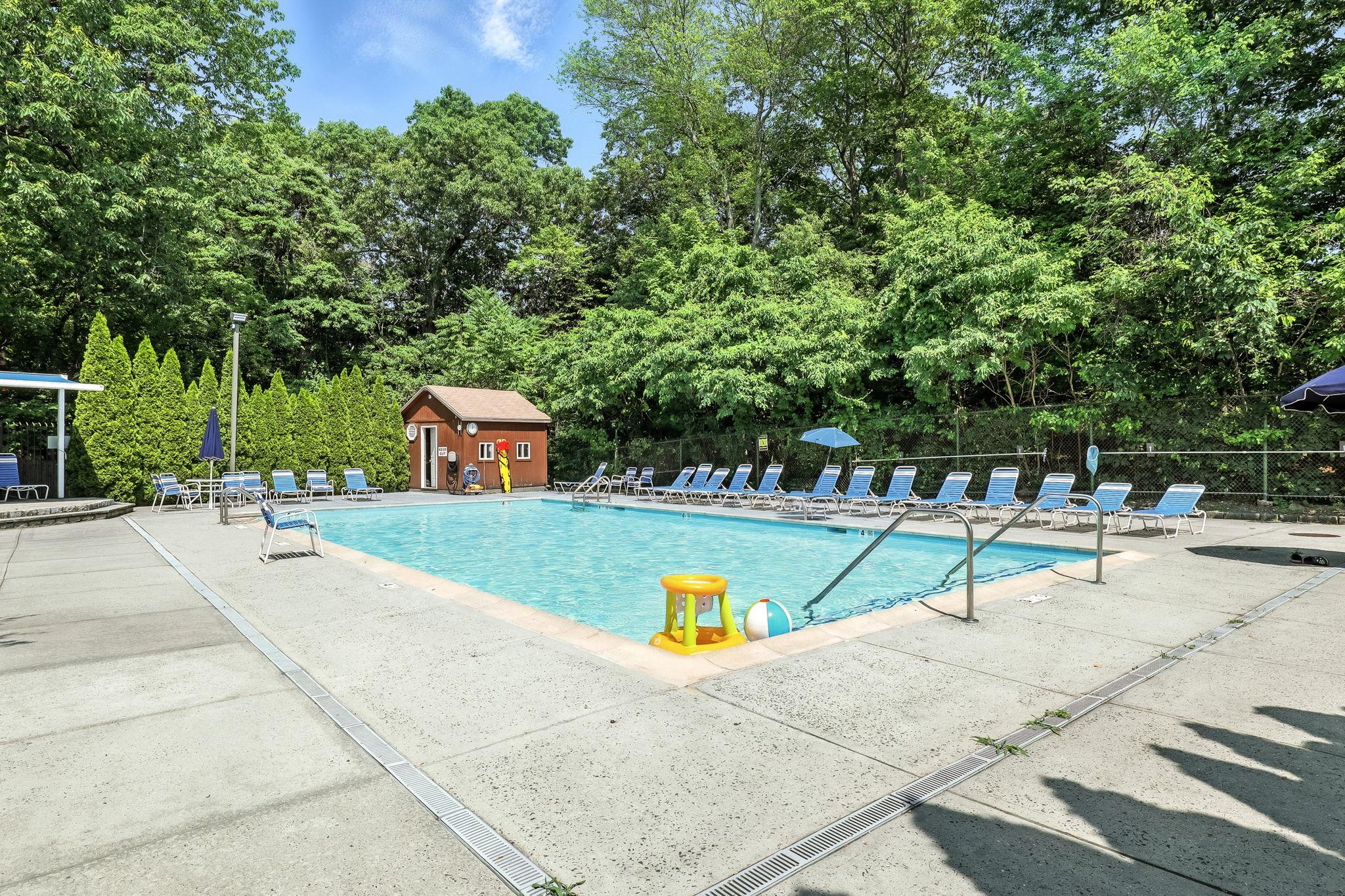 370 Central Park Avenue # 3D, Scarsdale, NY 10583