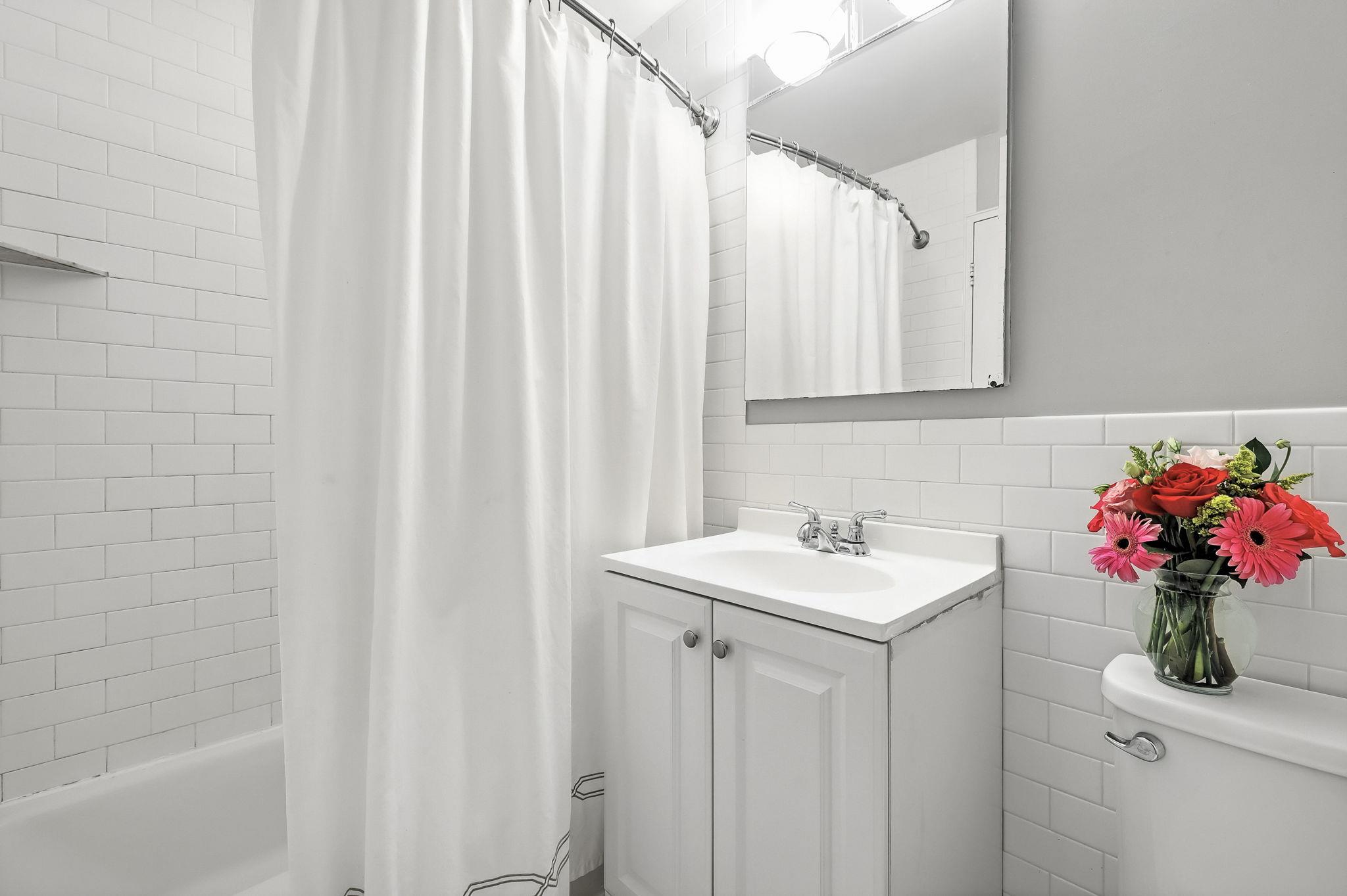 370 Central Park Avenue # 3D, Scarsdale, NY 10583