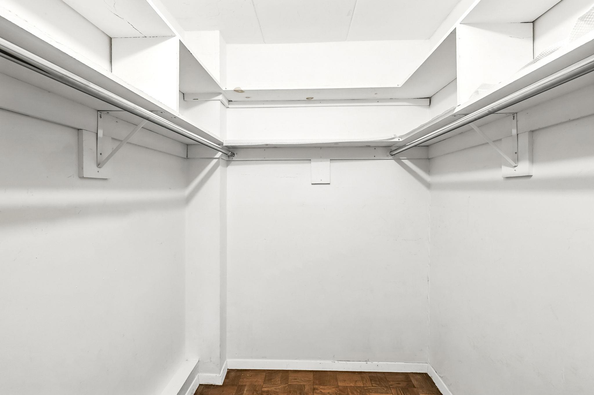 370 Central Park Avenue # 3D, Scarsdale, NY 10583