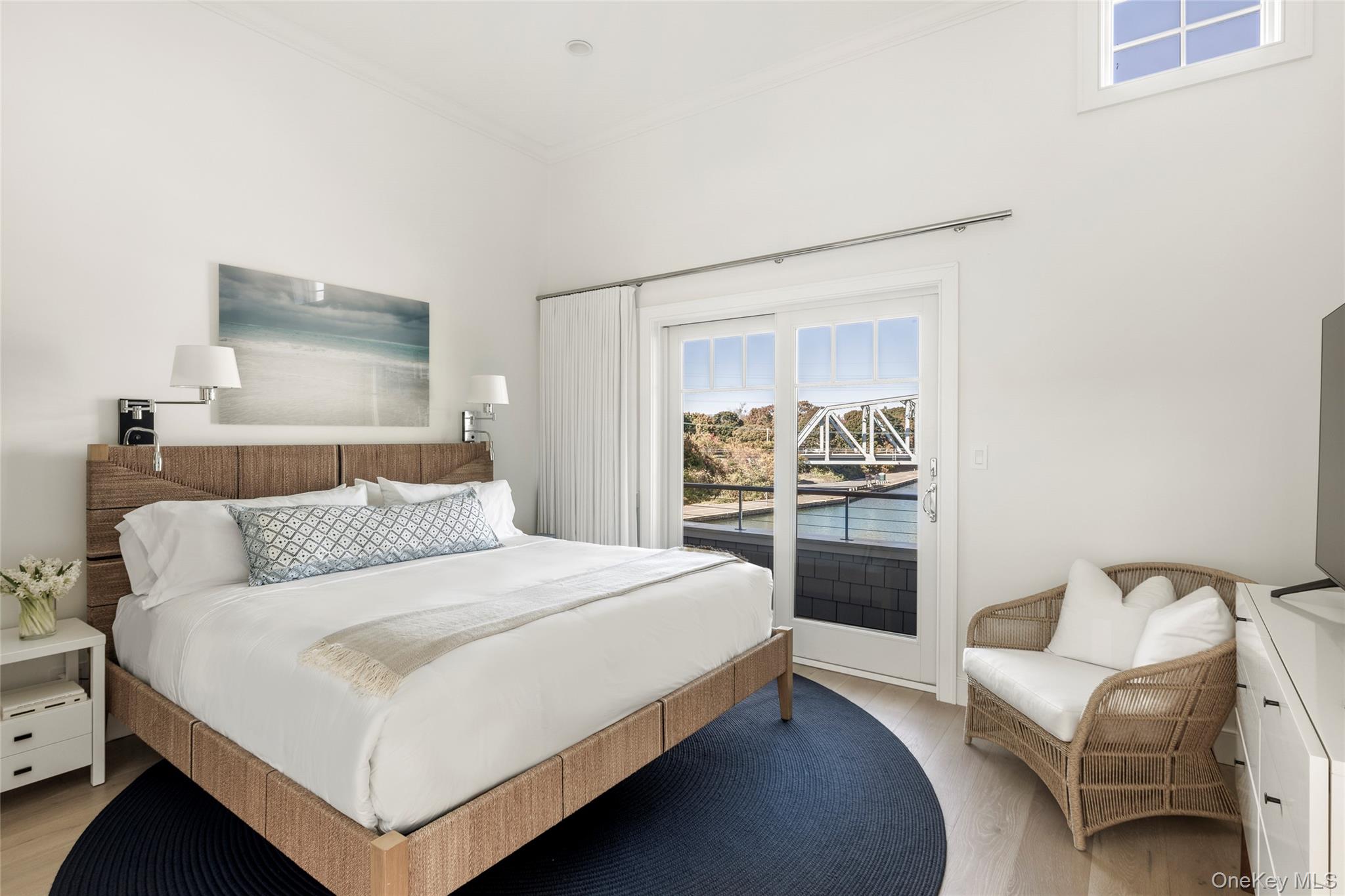 45 Old Boathouse Lane S, Hampton Bays, NY 11946