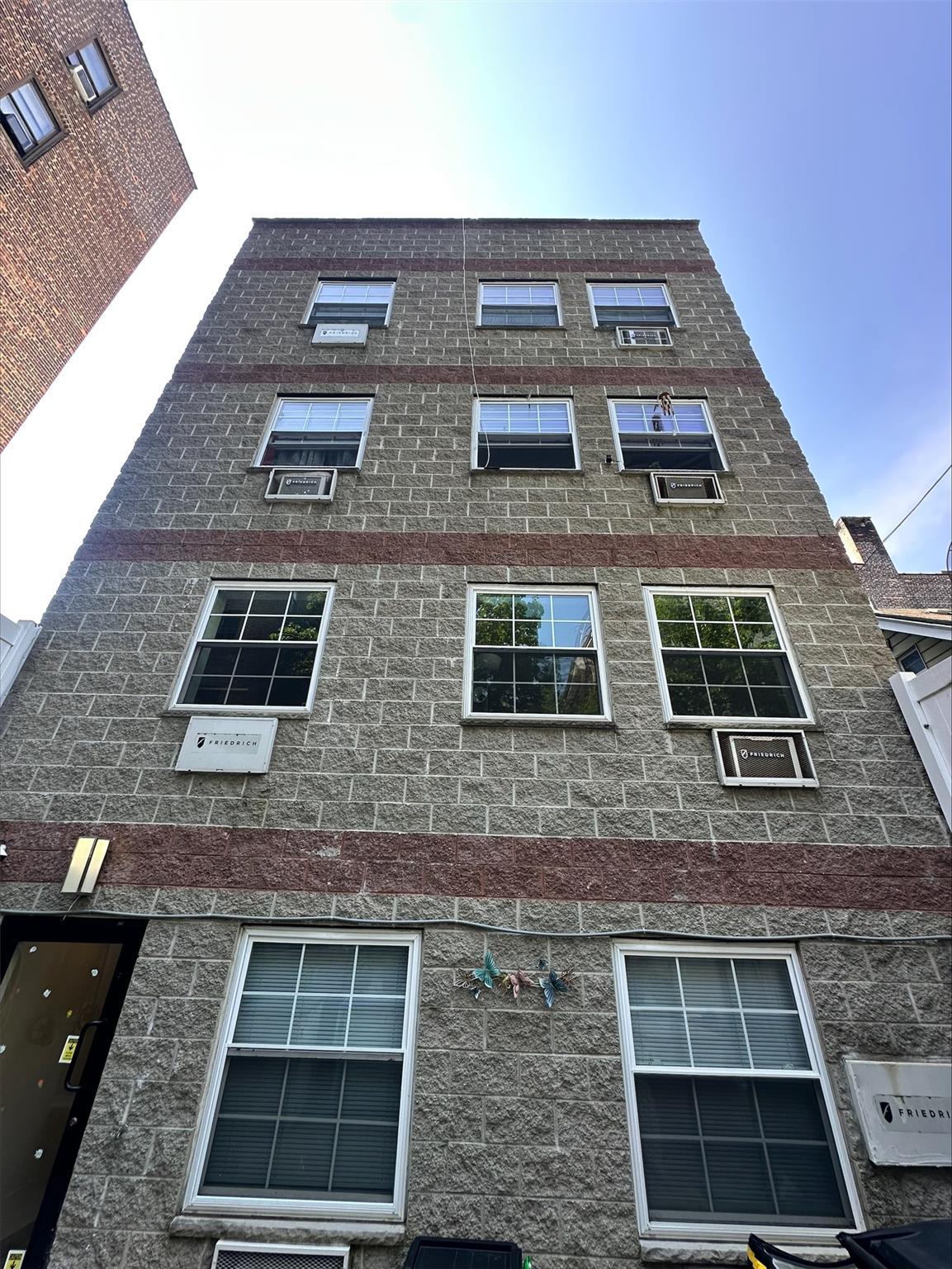 253 E 206th Street, Bronx, NY 10467