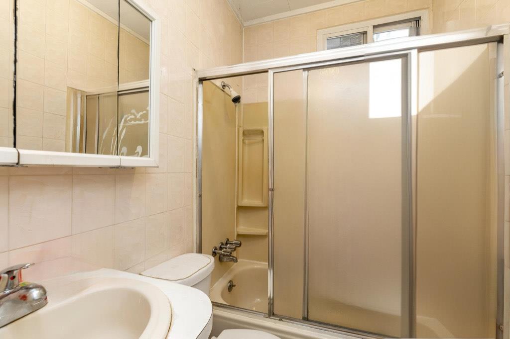 112-50 38th Avenue, Corona, NY 11368