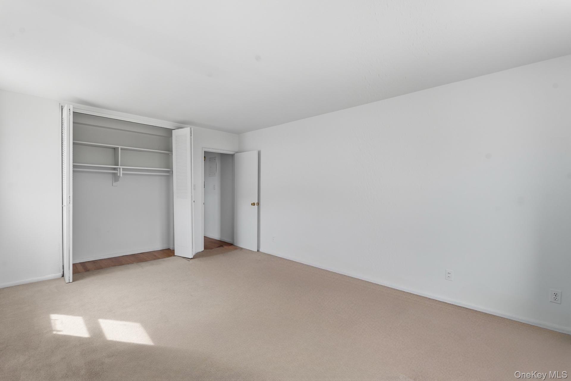 66-01 Burns # 3V, Rego Park, NY 11374