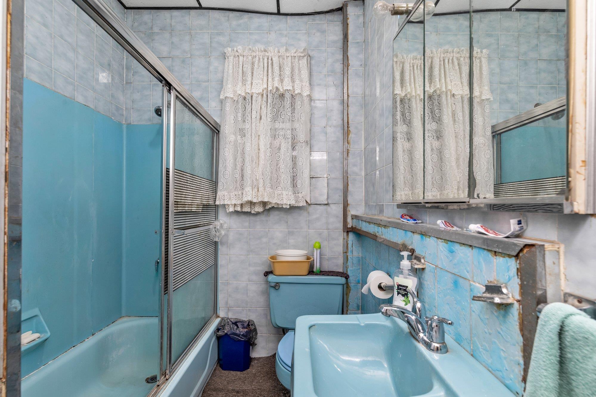 112-50 38th Avenue, Corona, NY 11368