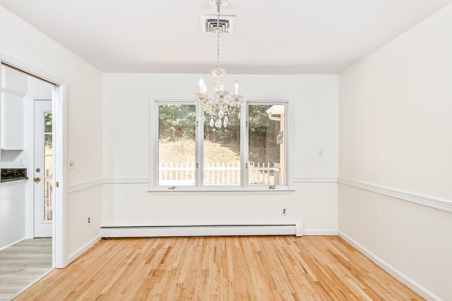 263 North Country Road, Smithtown, NY 11787