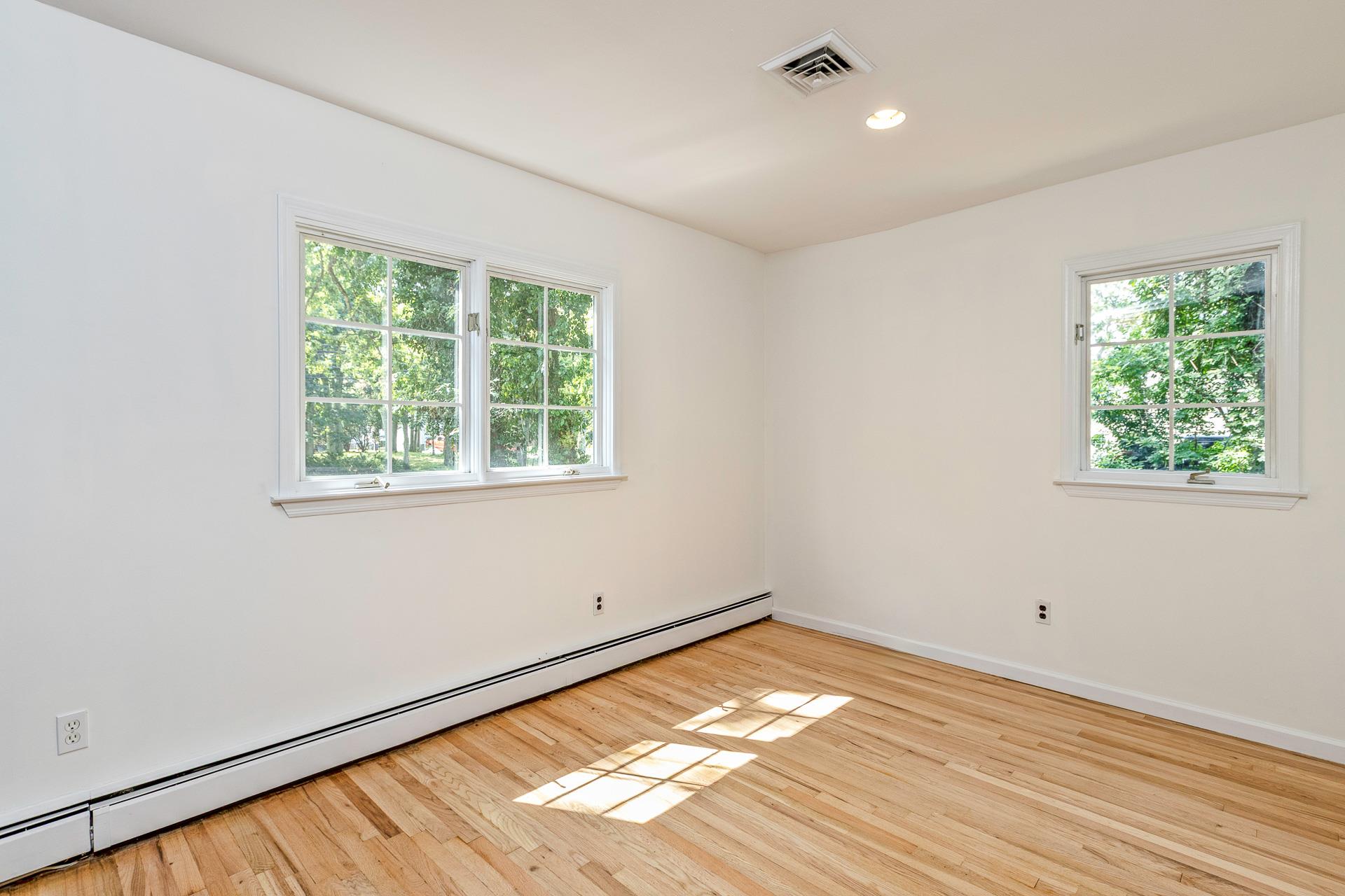 263 North Country Road, Smithtown, NY 11787