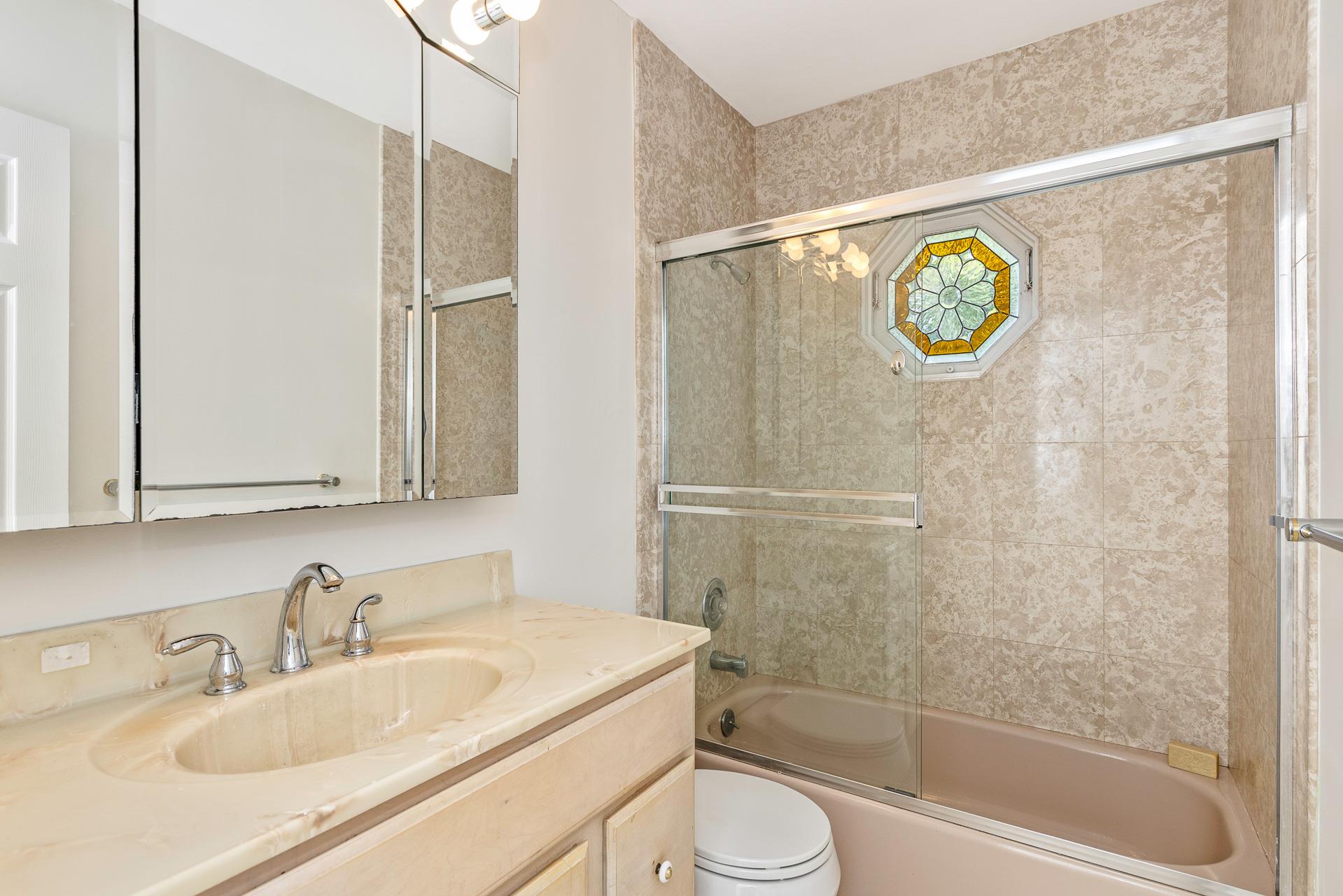 263 North Country Road, Smithtown, NY 11787