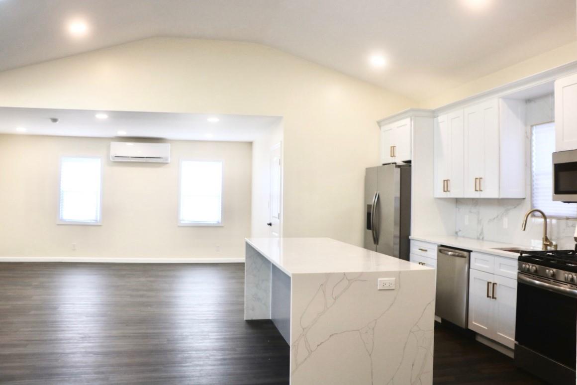 19 Primrose Avenue W, White Plains, NY 10607