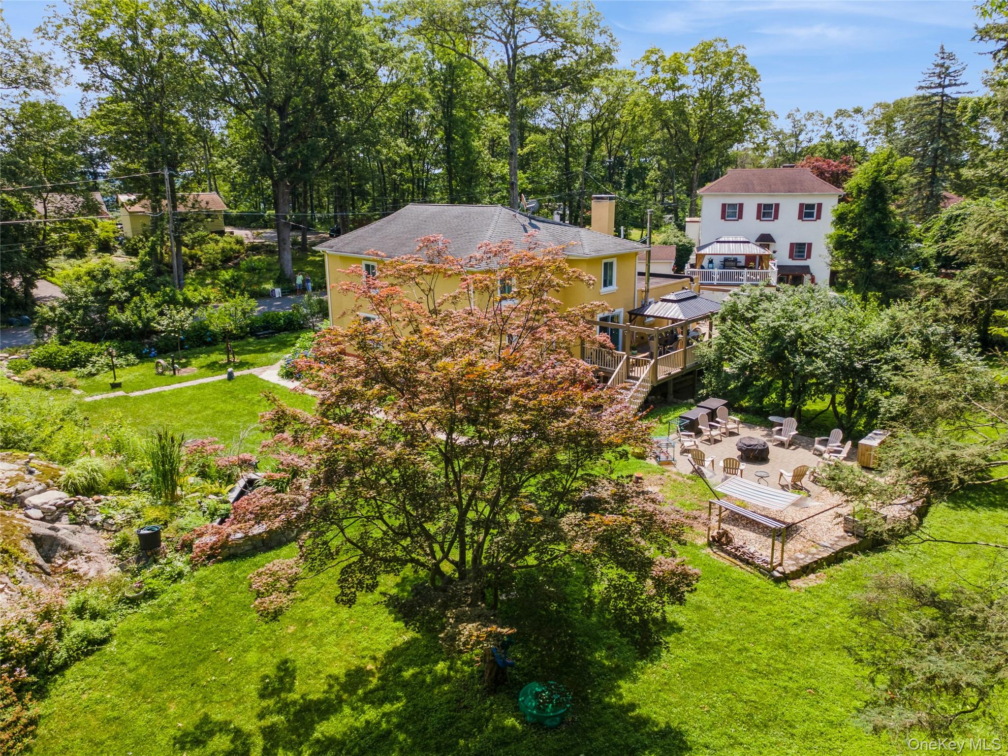 123 Pleasant Road, Lake Peekskill, NY 10537