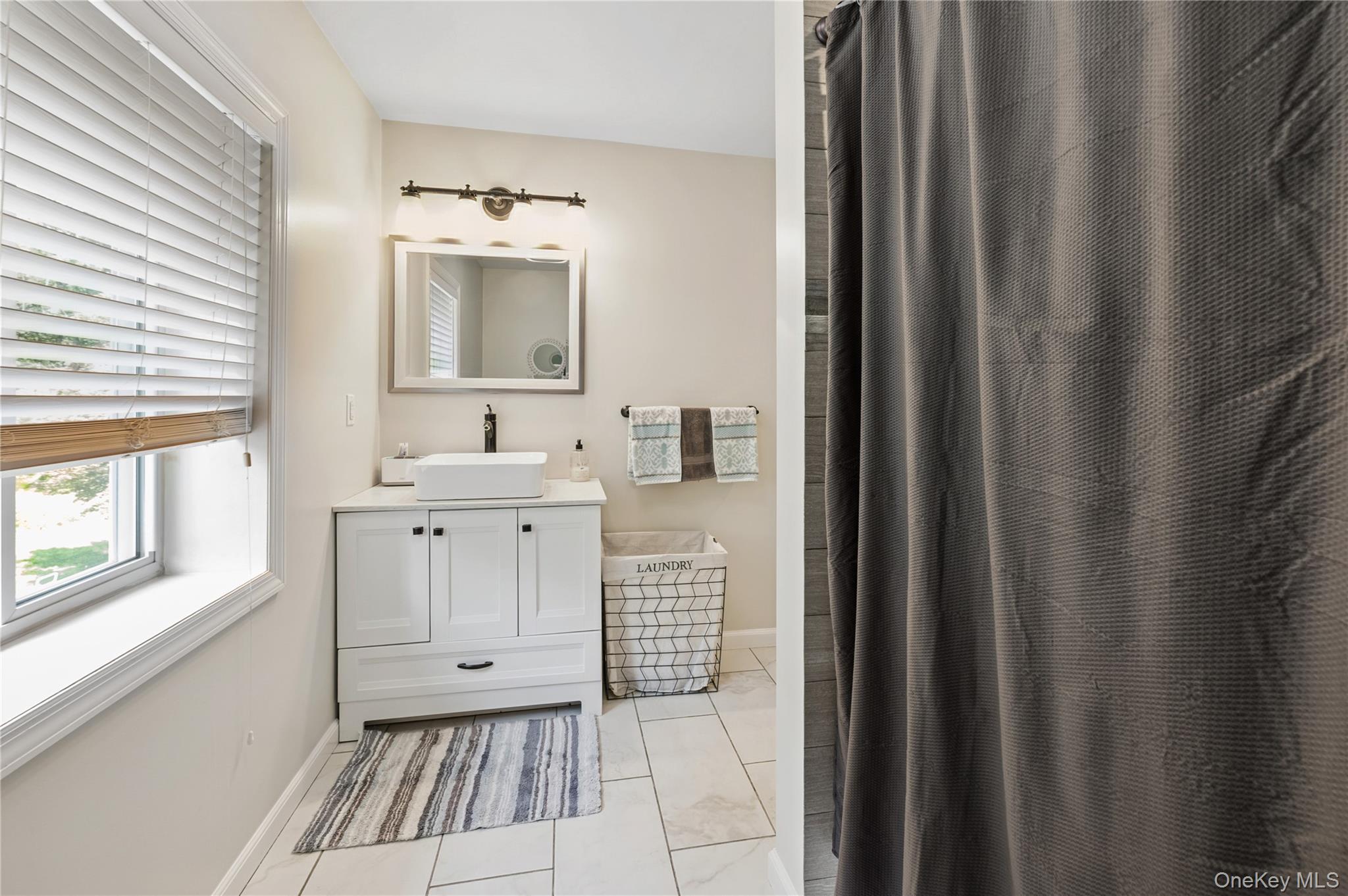 123 Pleasant Road, Lake Peekskill, NY 10537