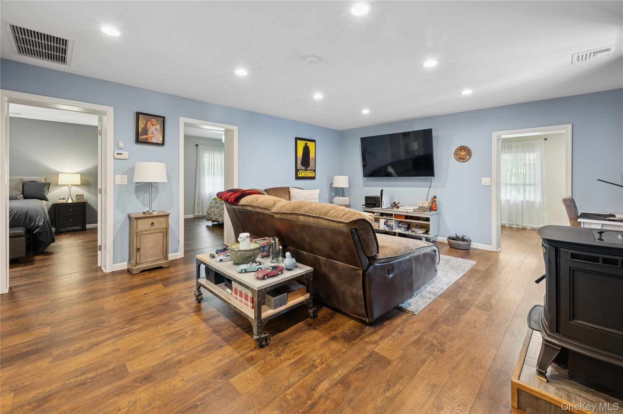 123 Pleasant Road, Lake Peekskill, NY 10537