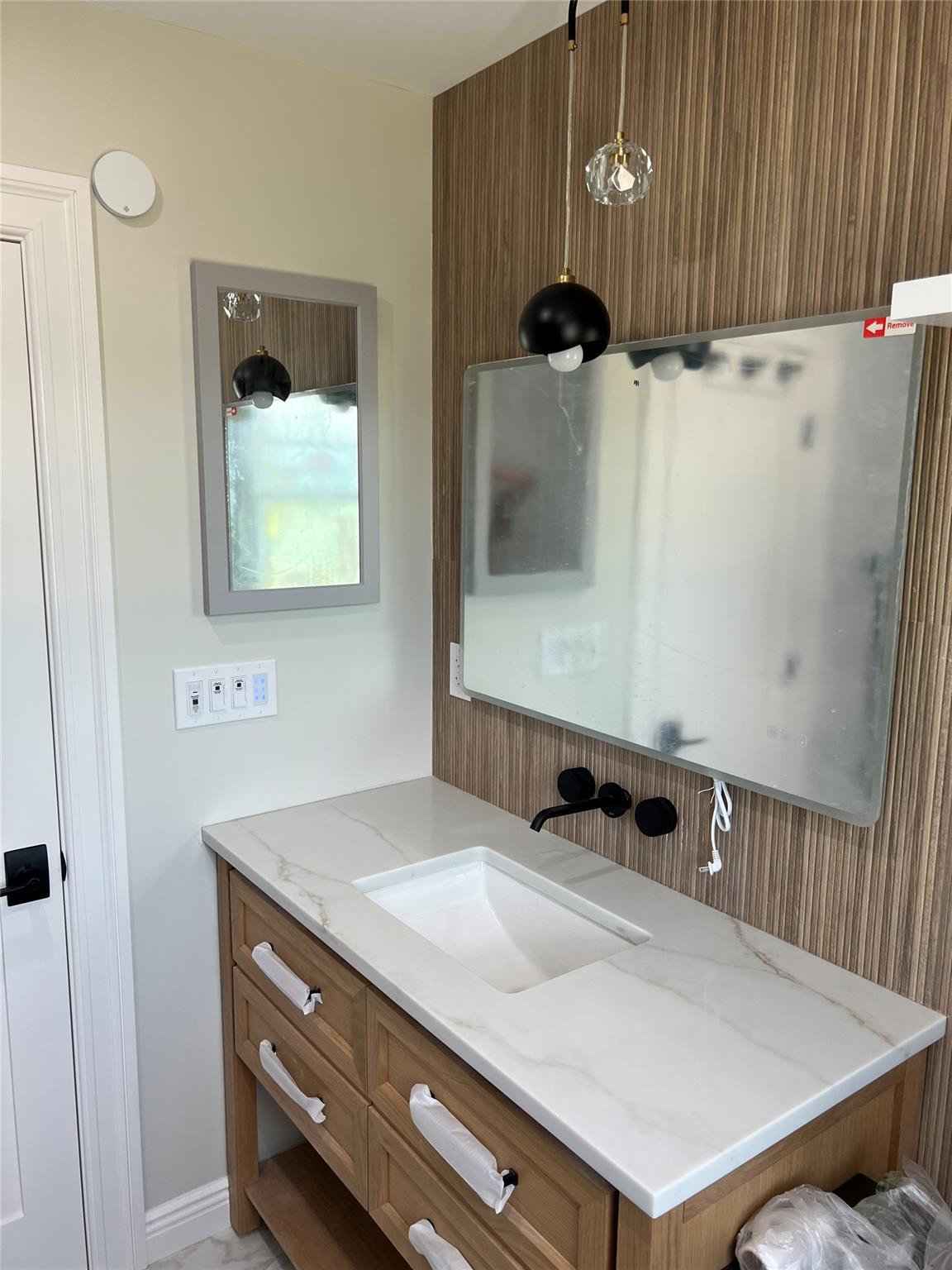 4 Glen Court, Poughkeepsie, NY 12603