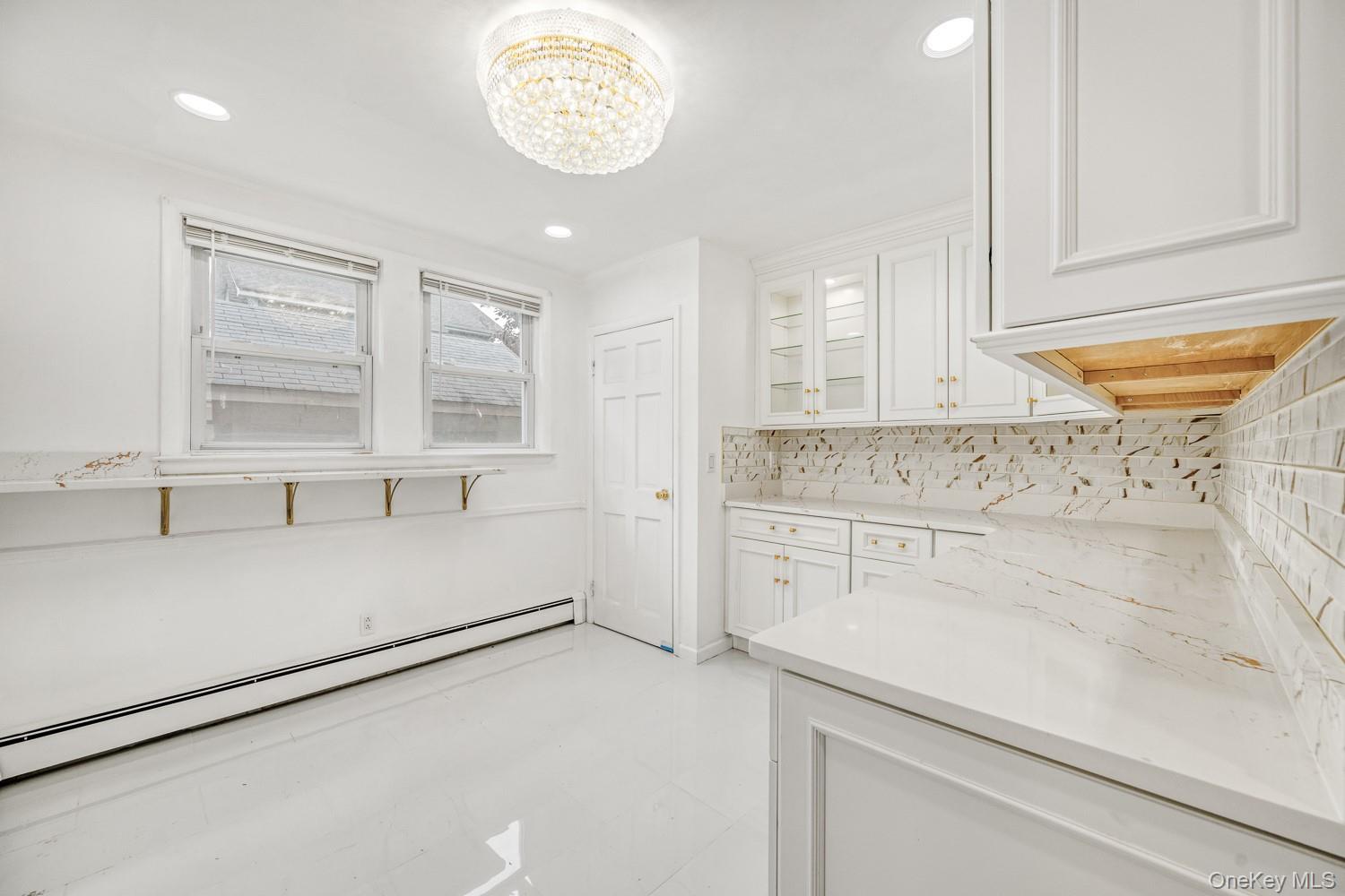 37 Keystone Place, Hewlett, NY 11557