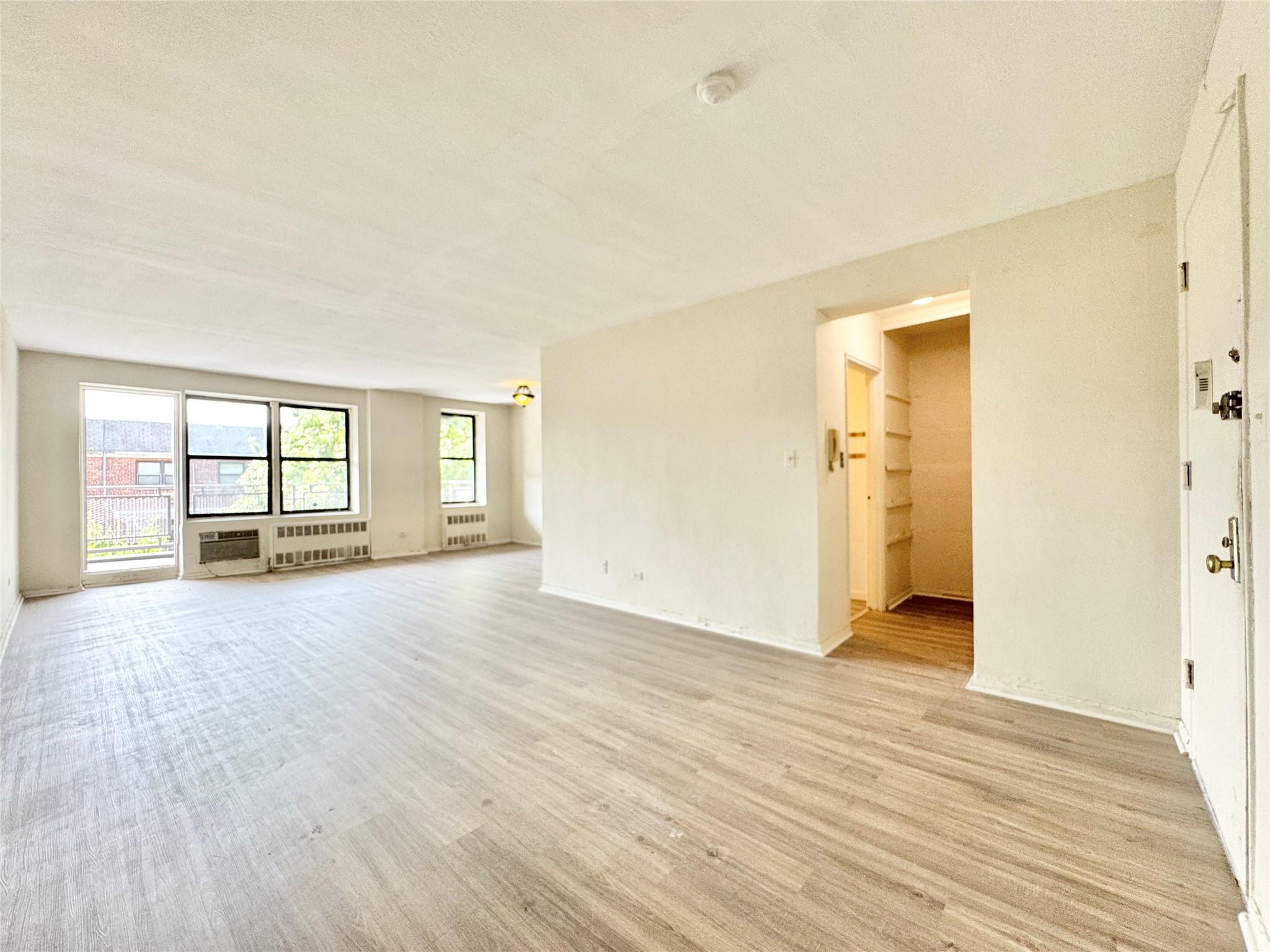 87-10 51st Avenue # 3E, Elmhurst, NY 11373