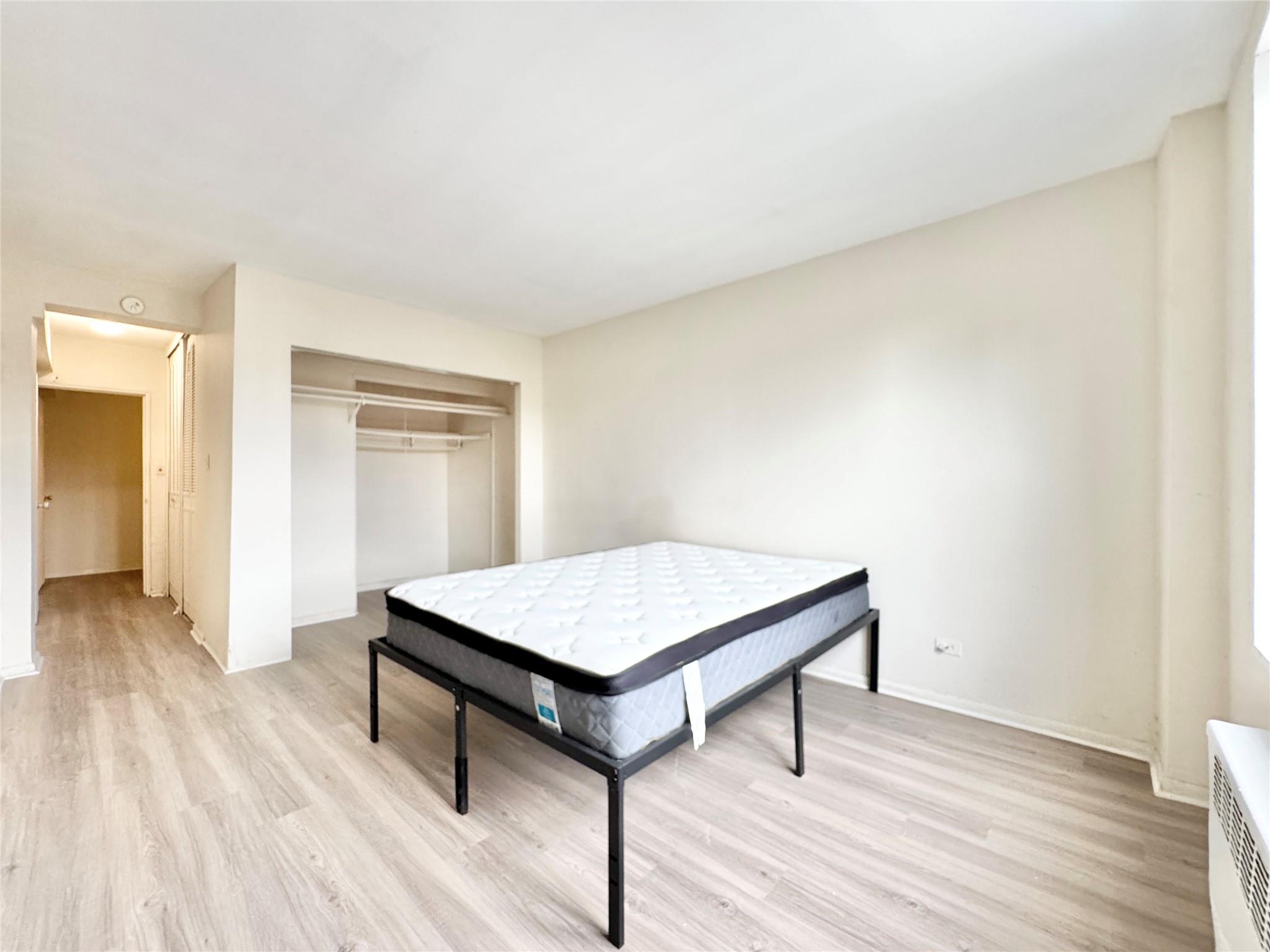 87-10 51st Avenue # 3E, Elmhurst, NY 11373