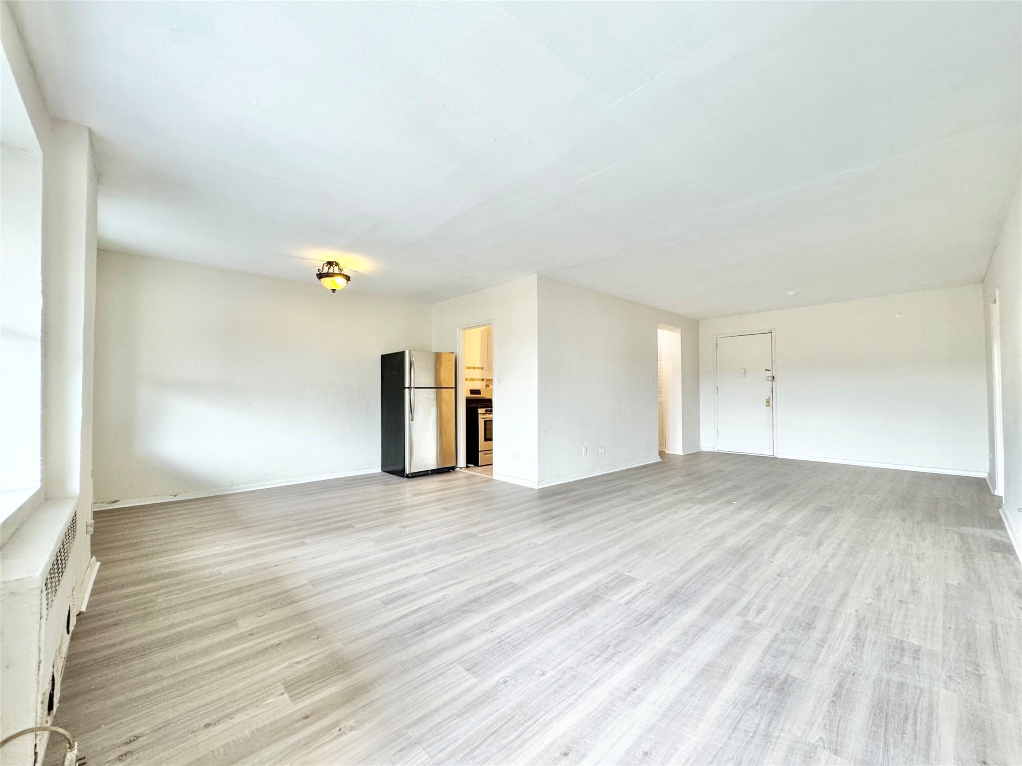 87-10 51st Avenue # 3E, Elmhurst, NY 11373