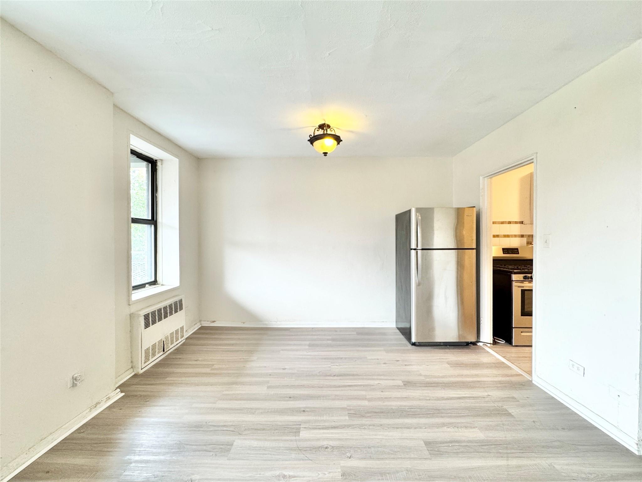 87-10 51st Avenue # 3E, Elmhurst, NY 11373