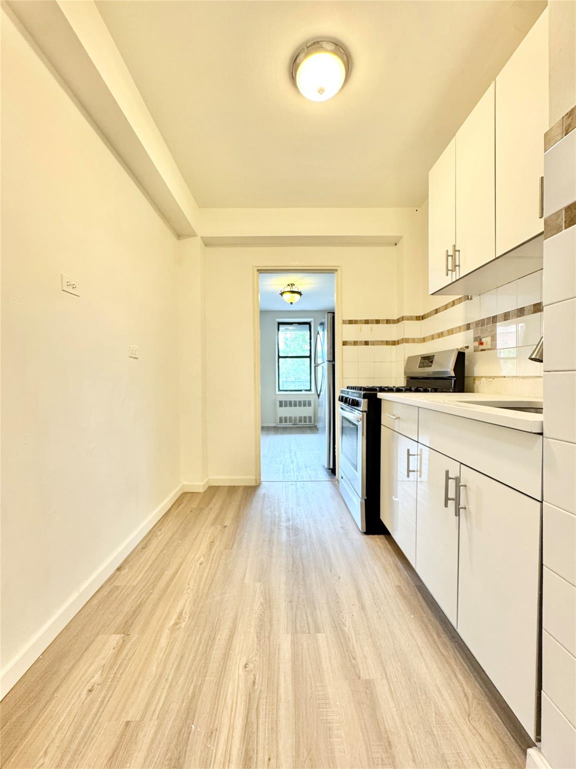 87-10 51st Avenue # 3E, Elmhurst, NY 11373