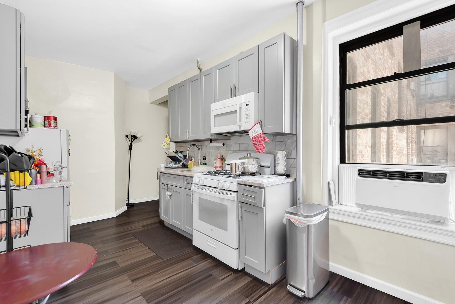 41-11 28th Avenue, Astoria, NY 11103
