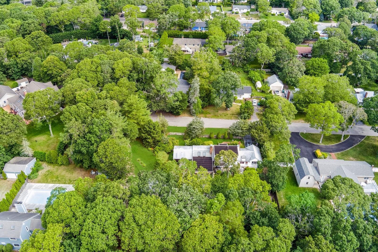 51 W Donellan Road, Hampton Bays, NY 11946