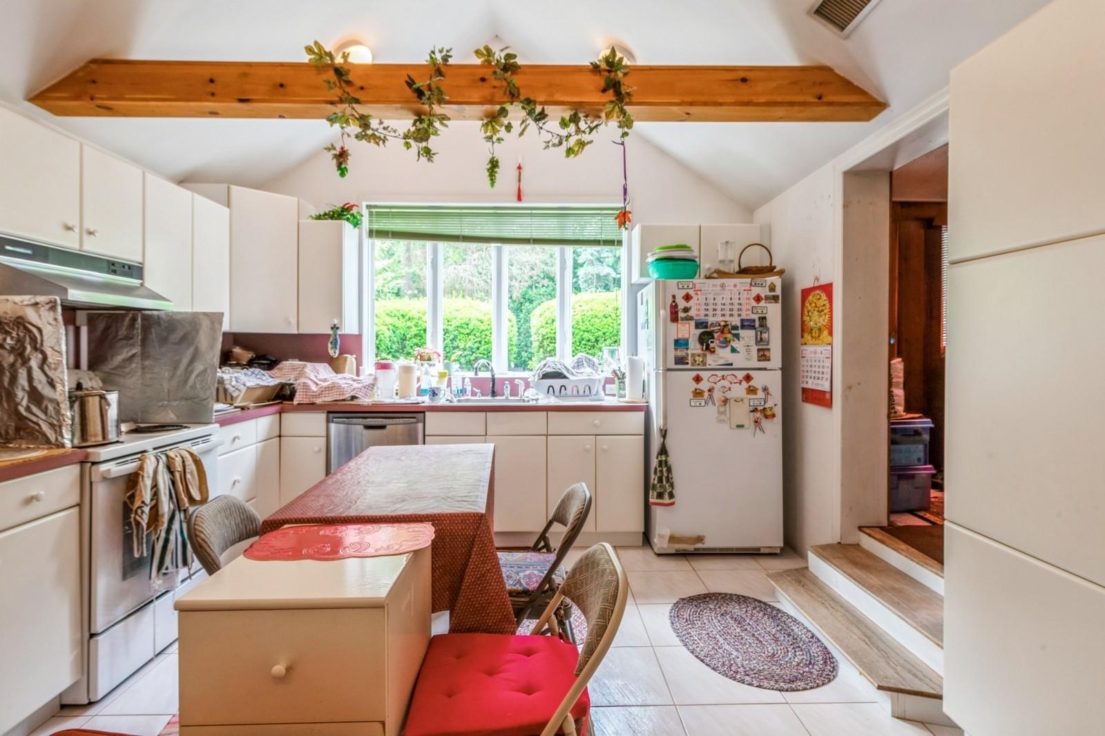 51 W Donellan Road, Hampton Bays, NY 11946