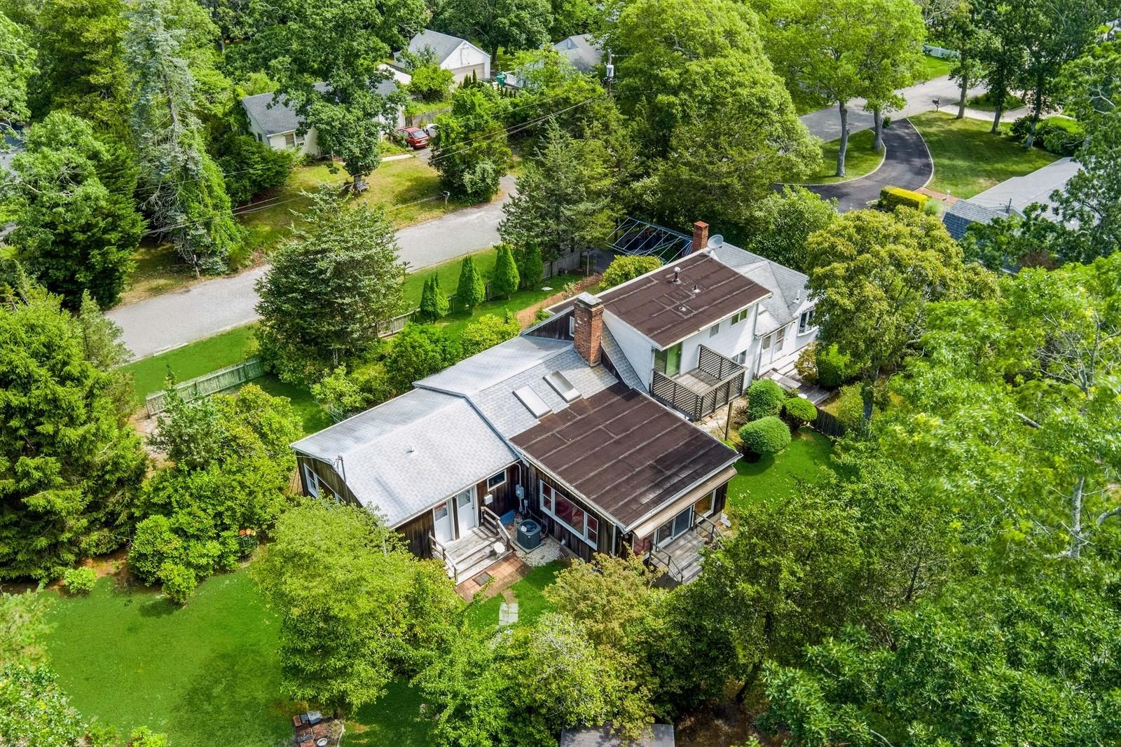 51 W Donellan Road, Hampton Bays, NY 11946