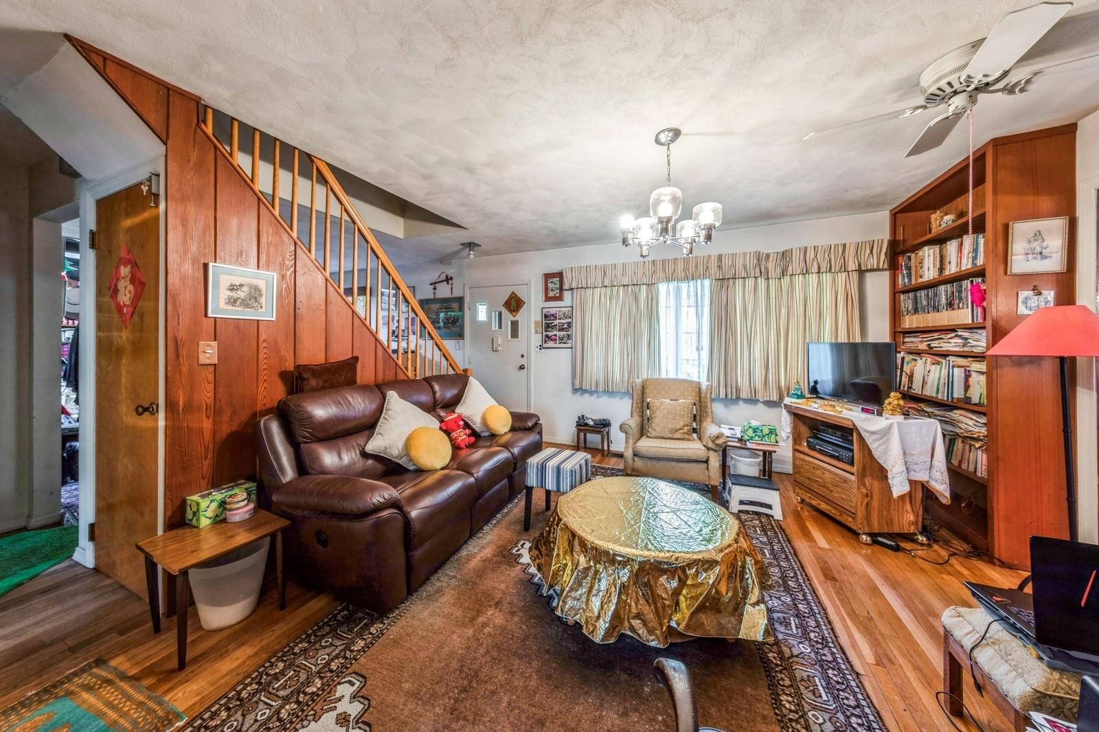 51 W Donellan Road, Hampton Bays, NY 11946