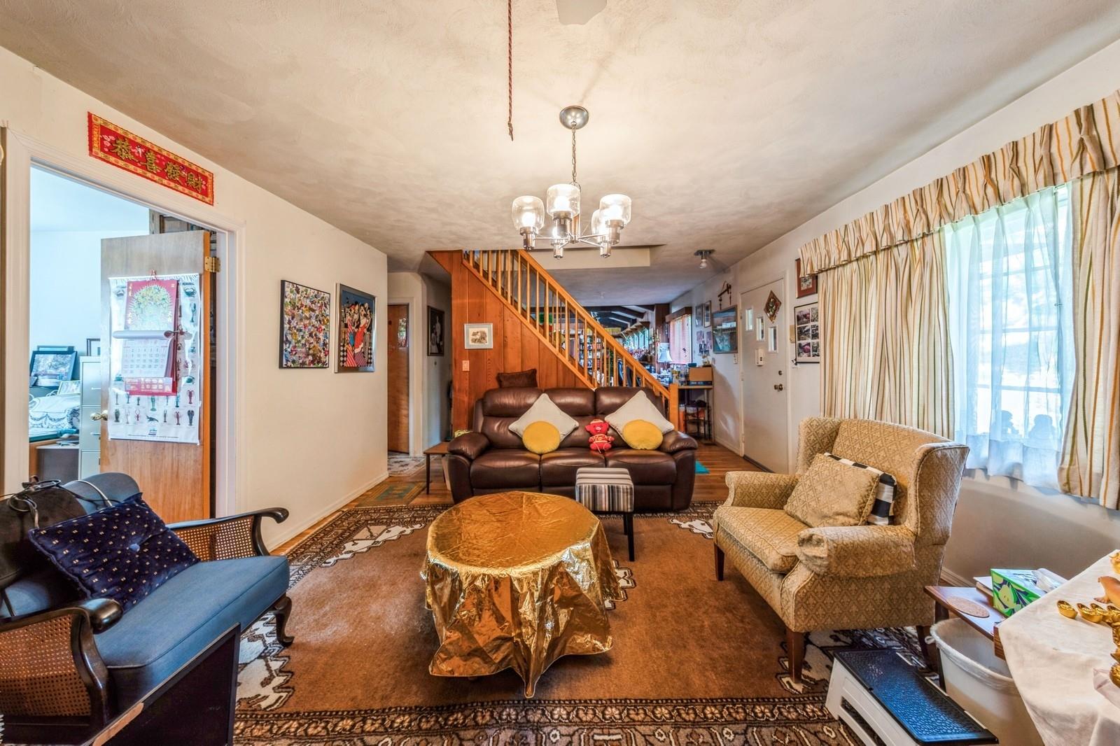 51 W Donellan Road, Hampton Bays, NY 11946