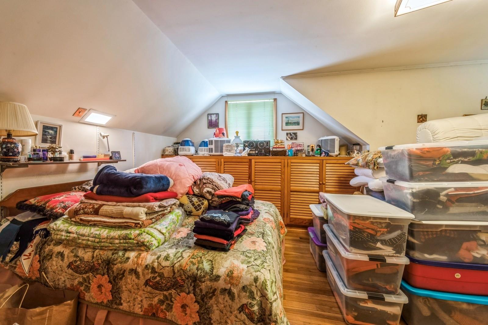 51 W Donellan Road, Hampton Bays, NY 11946