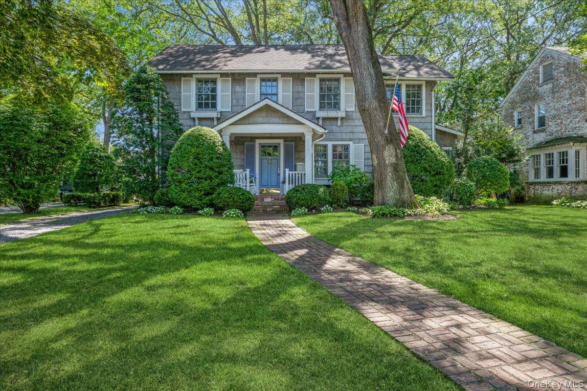 123 Broadway, Rockville Centre, NY 11570