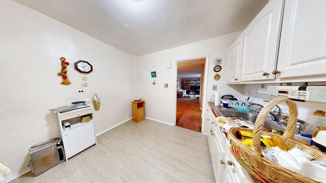 140-21 31 Road # 3F, Flushing, NY 11354