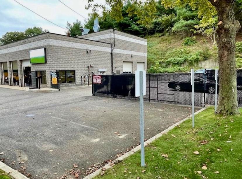 974 W. Jericho Turnpike, Smithtown, NY 11787
