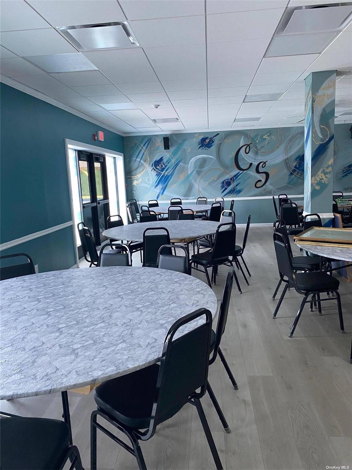 21 W Cambridge Drive SE # 21, Copiague, NY 11726