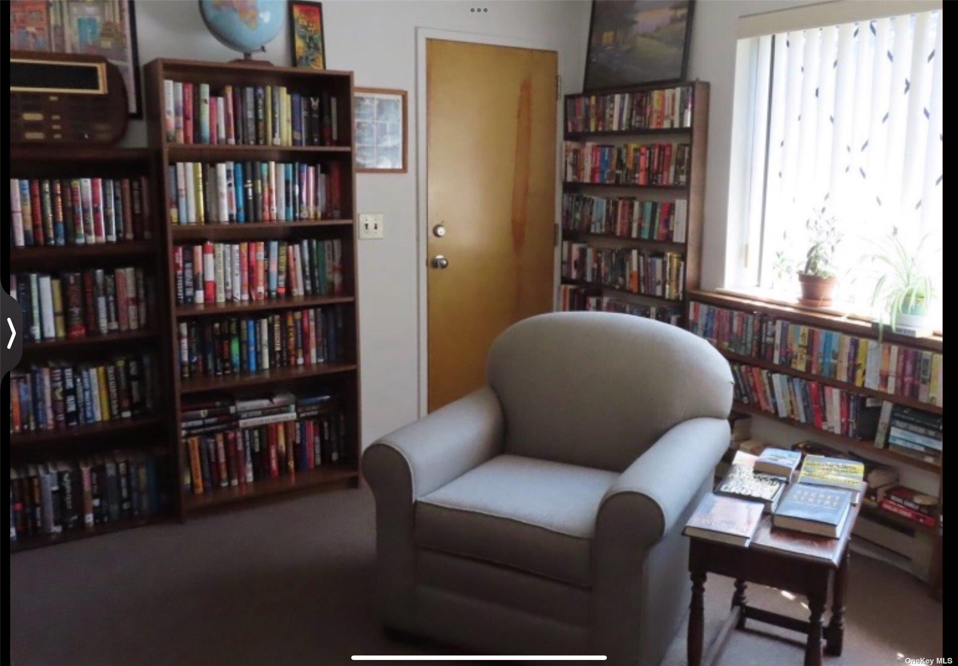 21 W Cambridge Drive SE # 21, Copiague, NY 11726