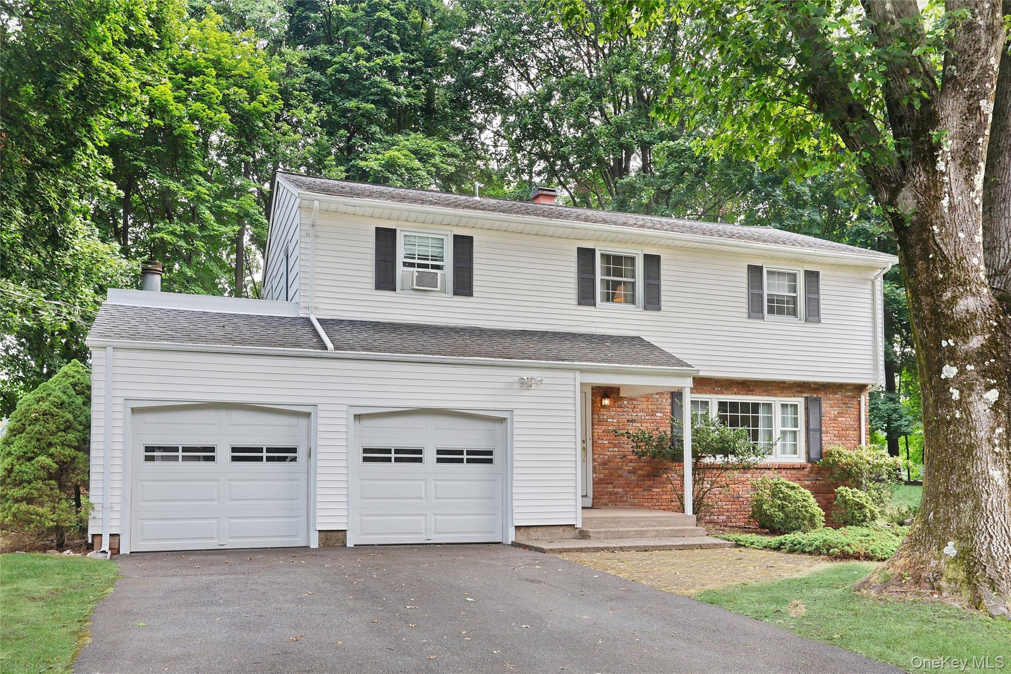 12 Provost Drive, Airmont, NY 10901