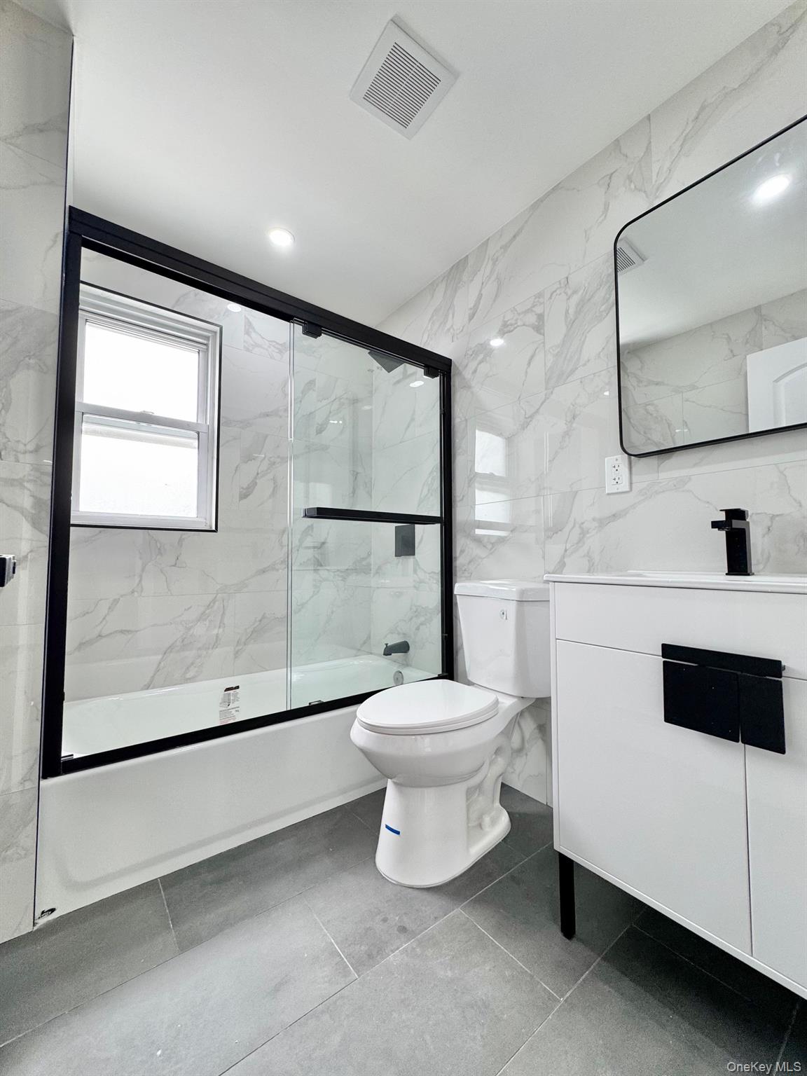 114-62 203rd Street, Saint Albans, NY 11412